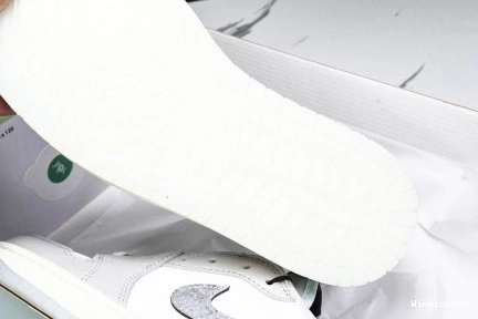 Low 1 AIR JORDAN 1207